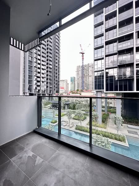 The M, 30 Middle Road, 1 Bedroom, 463 sqft, Condominium For Sale, by Yvonne Chia, 500146641 - Balcony - PropertyGuru.com.sg