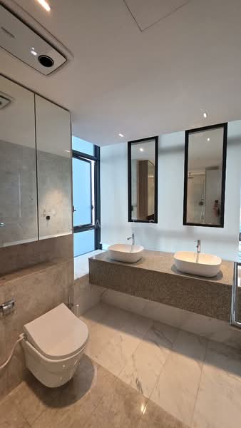 Soleil @ Sinaran, 6 Sinaran Drive, 4 Bedrooms, 1,722 sqft, Condominium For Sale, by James Chui, 500146646 - Bathroom - PropertyGuru.com.sg