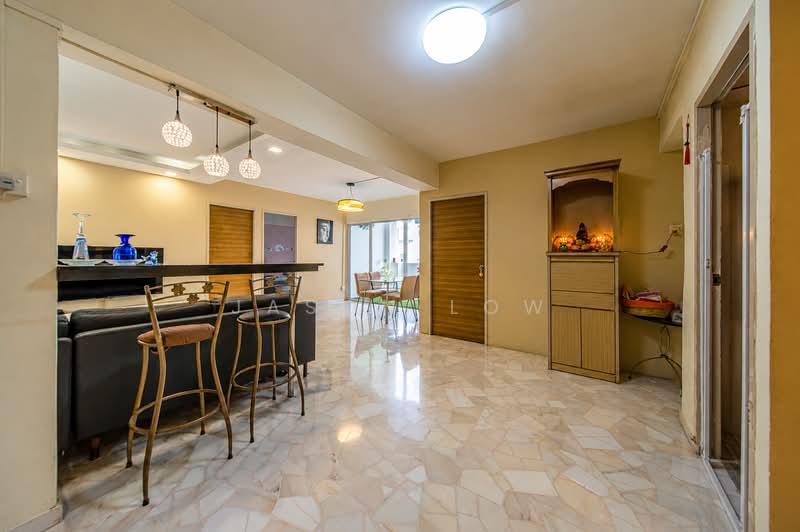 387 Tampines Street 32, 387 Tampines Street 32, 4 Bedrooms, 1,356 sqft, HDB Flat For Sale, by Jason Low, 500146649 - Living Room - PropertyGuru.com.sg
