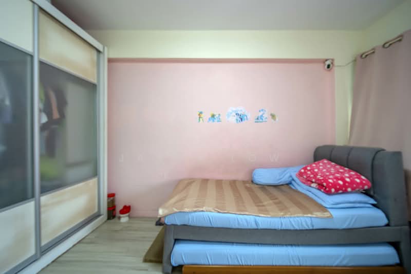 387 Tampines Street 32, 387 Tampines Street 32, 4 Bedrooms, 1,356 sqft, HDB Flat For Sale, by Jason Low, 500146649 - Bedroom - PropertyGuru.com.sg