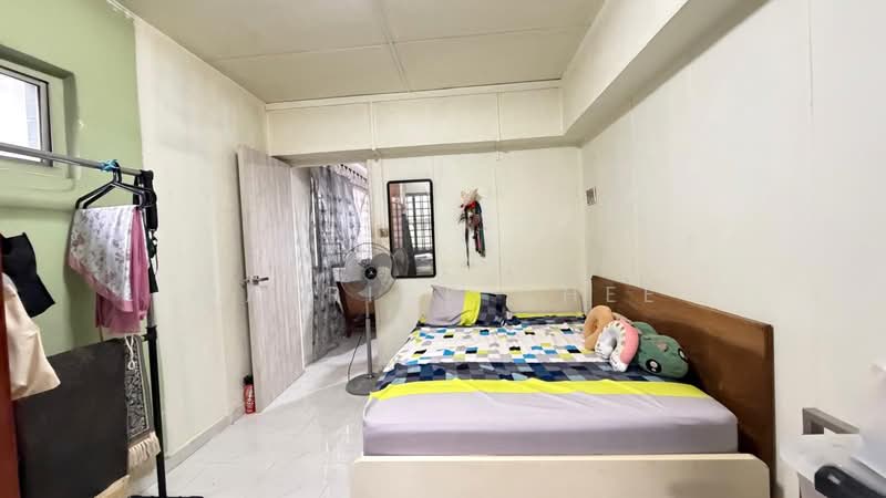 402 Choa Chu Kang Avenue 3, 402 Choa Chu Kang Avenue 3, 3 Bedrooms, 1,206 sqft, HDB Flat For Sale, by Patrick Chee, 500146654 - Bedroom - PropertyGuru.com.sg