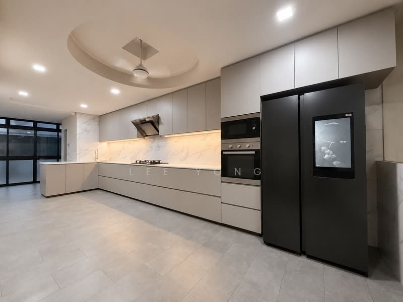 D16 landed, Semi-detached, Sunbird Park, Walk to upper Changi mrt, Sunbird road , sunbird Avenue, 5 Bedrooms, 2,700 sqft, Semi-Detached House For Sale, by Lee Yong, 500146655 - Kitchen - PropertyGuru.com.sg