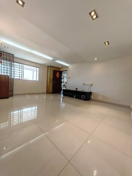 130 Bedok North Street 2, 130 Bedok North Street 2, 3 Bedrooms, 990 sqft, HDB Flat For Sale, by David Yong, 500146656 - Living Room - PropertyGuru.com.sg