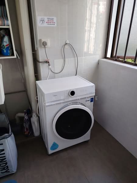 616 Hougang Avenue 8, 616 Hougang Avenue 8, Room Rental, 80 sqft, HDB Flat For Rent, by Clarence Chiong, 500146657 - Balcony - PropertyGuru.com.sg