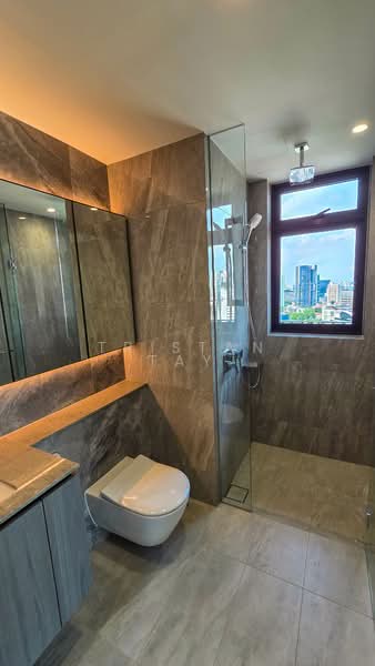 Piccadilly Grand, Northumberland Road, 2 Bedrooms, 710 sqft, Condominium For Sale, by Tristan Tay, 500146660 - Bathroom - PropertyGuru.com.sg