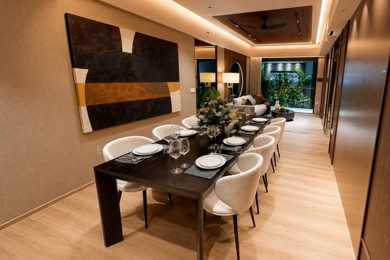 π 1km Nan Hua Primary School π, , 4 Bedrooms, 1,270 sqft, Condominium For Sale, by Elaine Wong, 500146661 - Dining Room - PropertyGuru.com.sg