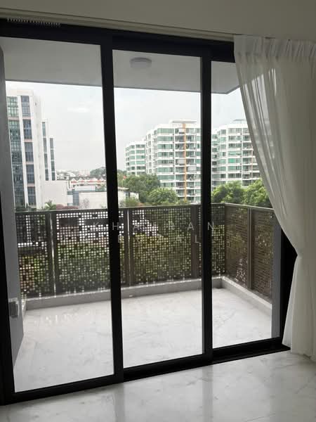 Sceneca Residence, Tanah Merah Kechil Link, 3 Bedrooms, 904 sqft, Condominium For Rent, by Khairan Fairuzal Kassim, 500146671 - Balcony - PropertyGuru.com.sg