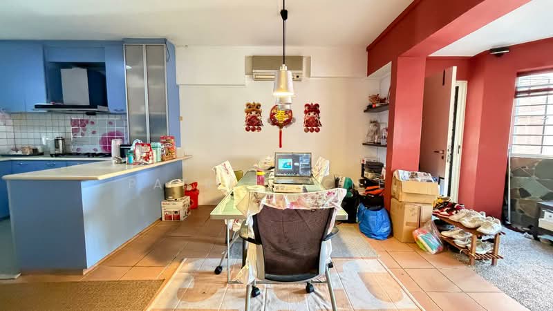 329 Tampines Street 32, 329 Tampines Street 32, 3 Bedrooms, 1,604 sqft, HDB Flat For Sale, by Patrick Chee, 500146679 - Kitchen - PropertyGuru.com.sg