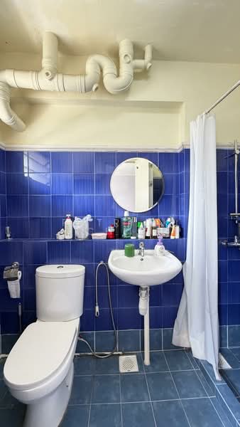 329 Tampines Street 32, 329 Tampines Street 32, 3 Bedrooms, 1,604 sqft, HDB Flat For Sale, by Patrick Chee, 500146679 - Bathroom - PropertyGuru.com.sg