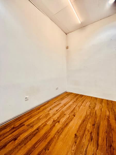 Singapore Shopping Centre, 190 Clemenceau Avenue, 721 sqft, Other Retail For Rent, by Rene Goh, 500146691 - Interior - CommercialGuru.com.sg