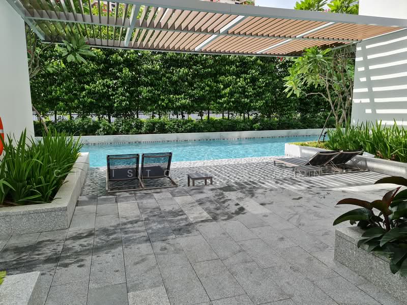 Artra, 10 Alexandra View, 2 Bedrooms, 786 sqft, Condominium For Sale, by Christopher Hong, 500146692 - Pool - PropertyGuru.com.sg