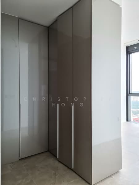 Artra, 10 Alexandra View, 2 Bedrooms, 786 sqft, Condominium For Sale, by Christopher Hong, 500146692 - Wardrobe - PropertyGuru.com.sg