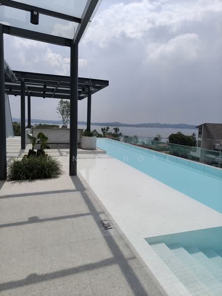 The Shorefront, 165A Jln. Loyang Besar, 2 Bedrooms, 775 sqft, Apartment For Sale, by Lynn Hope Tan, 500146700 - Exterior - PropertyGuru.com.sg