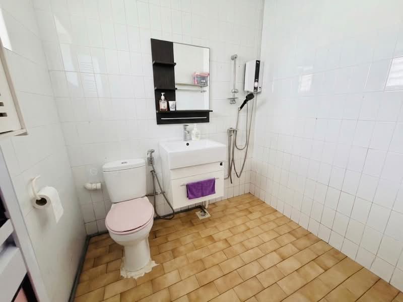 110 Teck Whye Lane, , 2 Bedrooms, 785 sqft, HDB Flat For Sale, by Goh Keng Yew, 500146706 - PropertyGuru.com.sg