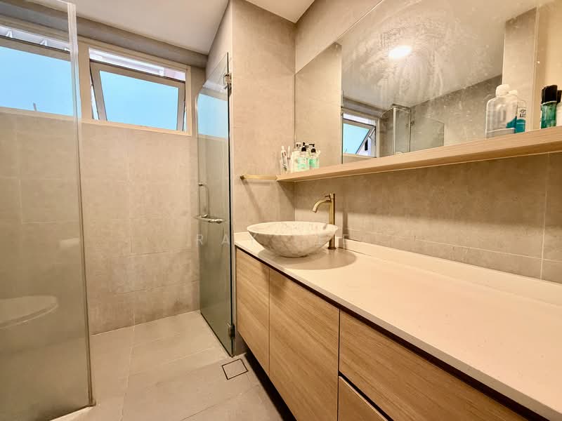 The Gardens at Bishan, 3 Sin Min Walk, 2 Bedrooms, 1,367 sqft, Condominium For Sale, by Ray Lee, 500146707 - Bathroom - PropertyGuru.com.sg