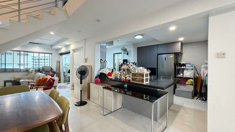 239 Bukit Panjang Ring Road, 239 Bukit Panjang Ring Road, 4 Bedrooms, 1,572 sqft, HDB Flat For Sale, by Patrick Chee, 500146708 - Living Room - PropertyGuru.com.sg