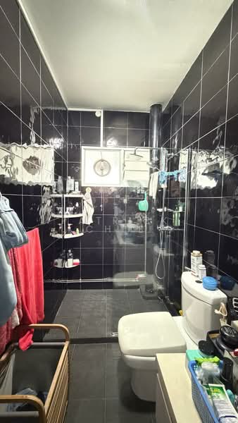 239 Bukit Panjang Ring Road, 239 Bukit Panjang Ring Road, 4 Bedrooms, 1,572 sqft, HDB Flat For Sale, by Patrick Chee, 500146708 - Bathroom - PropertyGuru.com.sg