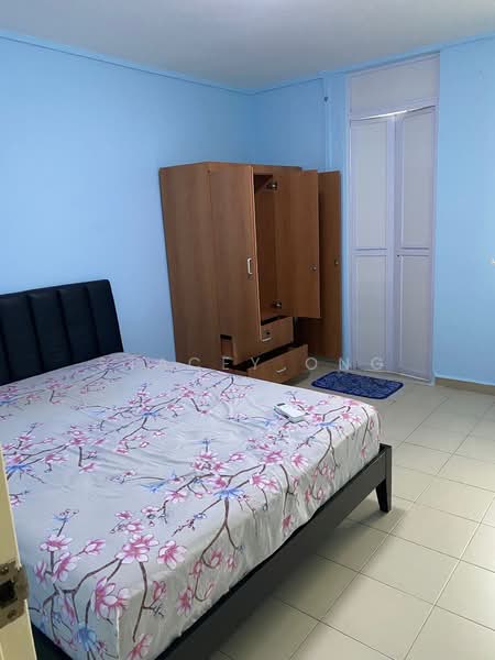 527 Hougang Avenue 6, 527 Hougang Avenue 6, 2 Bedrooms, 904 sqft, HDB Flat For Rent, by Stacey Ong, 500146713 - Bedroom - PropertyGuru.com.sg