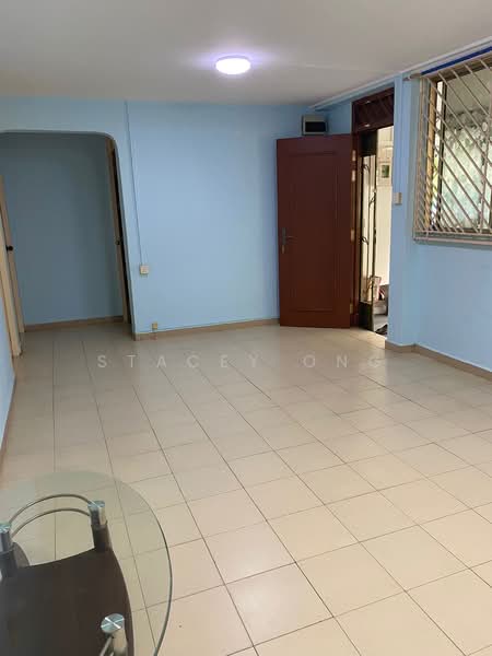 527 Hougang Avenue 6, 527 Hougang Avenue 6, 2 Bedrooms, 904 sqft, HDB Flat For Rent, by Stacey Ong, 500146713 - Living room - PropertyGuru.com.sg