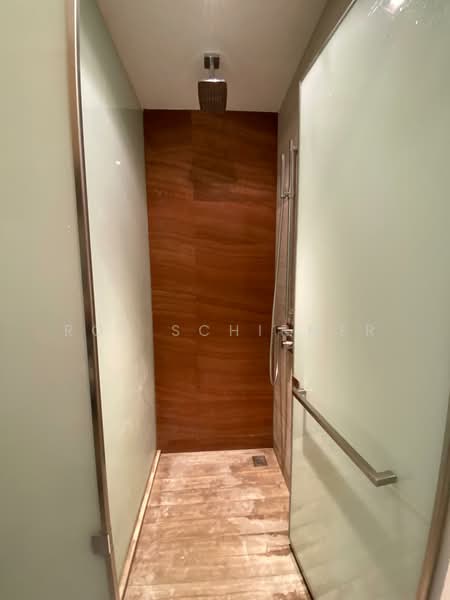 The Seawind @ Telok Kurau, Lorong M Telok Kurau, 1 Bedroom, 646 sqft, Condominium For Rent, by Roy Schirmer, 500146717 - Bathroom - PropertyGuru.com.sg