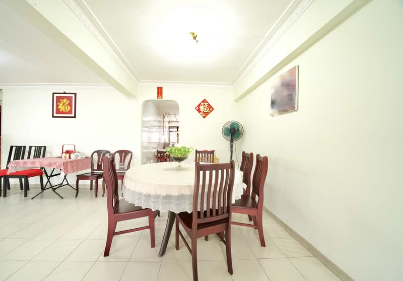 319 Bukit Batok Street 33, 319 Bukit Batok Street 33, 3 Bedrooms, 1,313 sqft, HDB Flat For Sale, by Adrian Lim, 500146742 - Dining Room - PropertyGuru.com.sg