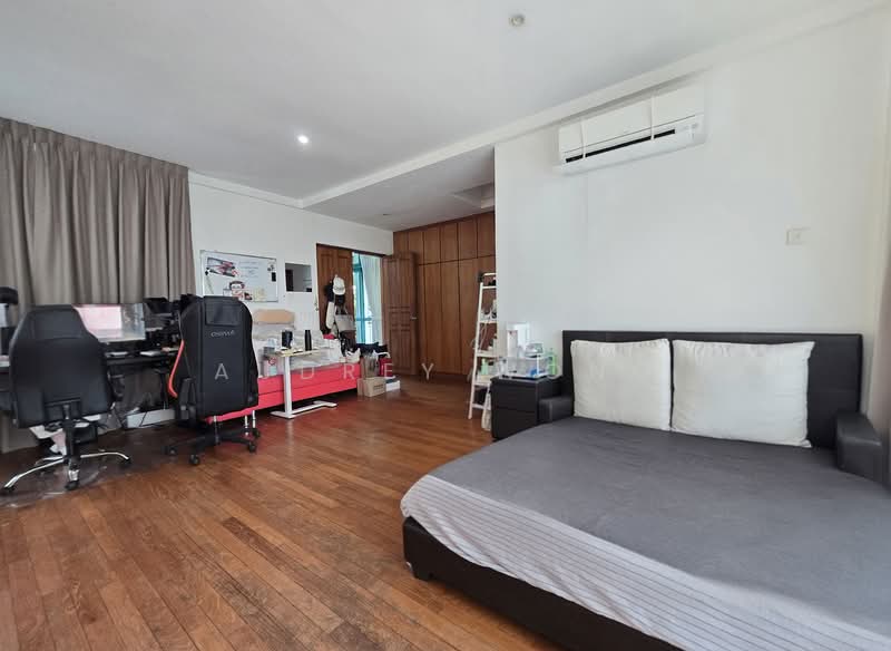 3 Storey Detached! Near NUS! Rare Location! In the Greater Southern Waterfront!, Kent Ridge Road, Pasir Panjang Road, 6 Bedrooms, 5,113 sqft, Detached House For Sale, by Audrey Wong, 500146744 - Bedroom - PropertyGuru.com.sg