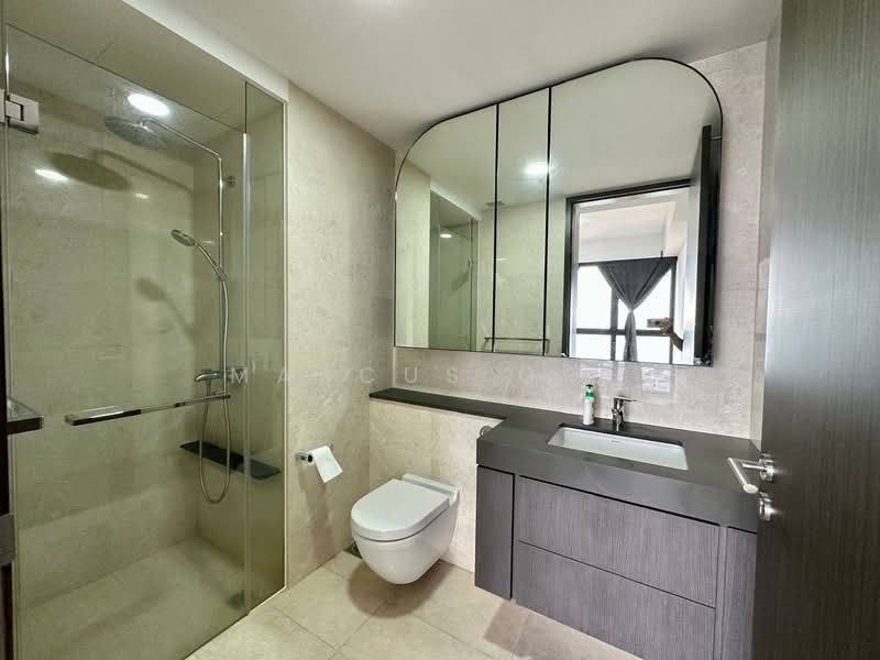Avenue South Residence, 13 Silat Avenue, 2 Bedrooms, 721 sqft, Condominium For Sale, by Marcus Goh, 500146756 - Bathroom - PropertyGuru.com.sg
