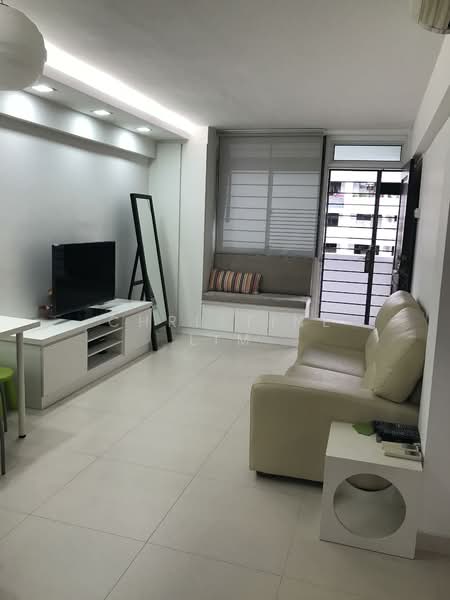 65 Circuit Road, 65 Circuit Road, 2 Bedrooms, 645 sqft, HDB Flat For Sale, by Christine Lim, 500146758 - Living Room - PropertyGuru.com.sg
