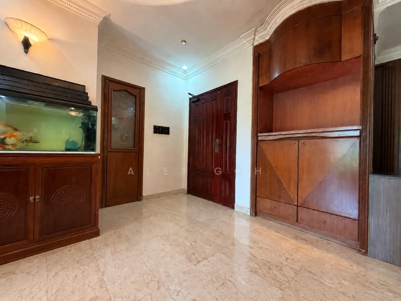 Meralodge, 83 Hillview Avenue, 3 Bedrooms, 1,765 sqft, Condominium For Sale, by Alex Goh, 500146779 - Entrance - PropertyGuru.com.sg