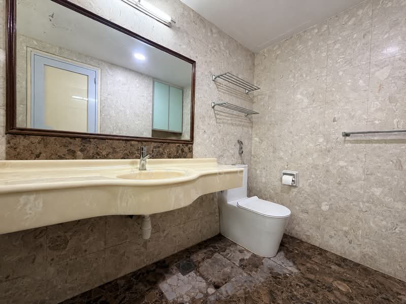 Meralodge, 83 Hillview Avenue, 3 Bedrooms, 1,765 sqft, Condominium For Sale, by Alex Goh, 500146779 - Bathroom - PropertyGuru.com.sg