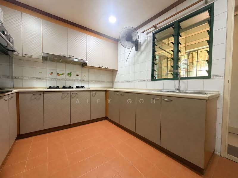 Meralodge, 83 Hillview Avenue, 3 Bedrooms, 1,765 sqft, Condominium For Sale, by Alex Goh, 500146779 - Kitchen - PropertyGuru.com.sg