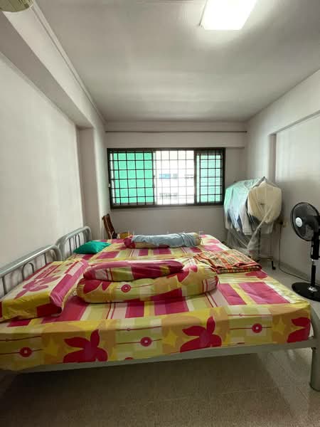 422 Choa Chu Kang Avenue 4, 422 Choa Chu Kang Avenue 4, 3 Bedrooms, 1,119 sqft, HDB Flat For Sale, by Yu Jie, 500146787 - Bedroom - PropertyGuru.com.sg