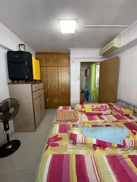 422 Choa Chu Kang Avenue 4, 422 Choa Chu Kang Avenue 4, 3 Bedrooms, 1,119 sqft, HDB Flat For Sale, by Yu Jie, 500146787 - Bedroom - PropertyGuru.com.sg