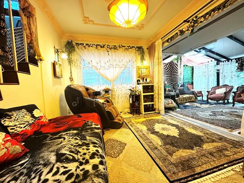 ⭐ Value Buy Semi‑D: Huge Land, Low Entry Price‼️ Perfect for Multi‑Gen Living at Loyang ⭐, Mariam Way, Lengkok Mariam, Jalan Chelagi, 4 Bedrooms, 1,914 sqft, Semi-Detached House For Sale, by Ng Lay Kwan, 500146806 - Living Room - PropertyGuru.com.sg