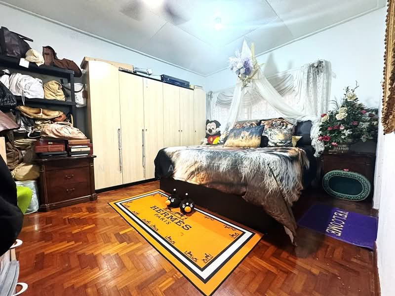 ⭐ Value Buy Semi‑D: Huge Land, Low Entry Price‼️ Perfect for Multi‑Gen Living at Loyang ⭐, Mariam Way, Lengkok Mariam, Jalan Chelagi, 4 Bedrooms, 1,914 sqft, Semi-Detached House For Sale, by Ng Lay Kwan, 500146806 - Bedroom - PropertyGuru.com.sg