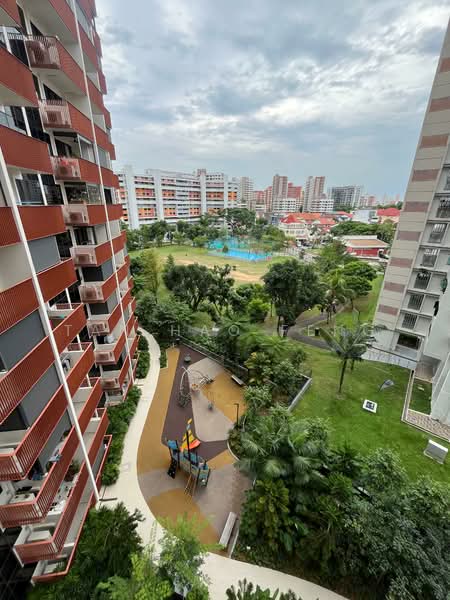 Riverfront Residences, 49 Hougang Avenue 7, 3 Bedrooms, 872 sqft, Condominium For Rent, by Tan Hao Feng, 500146812 - Exterior - PropertyGuru.com.sg