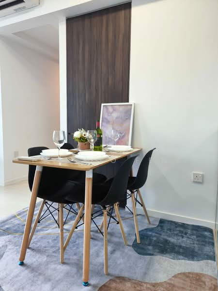 Riverfront Residences, 49 Hougang Avenue 7, 3 Bedrooms, 872 sqft, Condominium For Rent, by Tan Hao Feng, 500146812 - Dining Room - PropertyGuru.com.sg