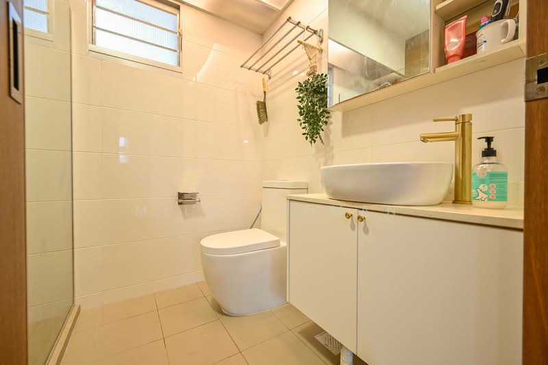 875B Tampines Street 86, 875B Tampines Street 86, 3 Bedrooms, 1,216 sqft, HDB Flat For Sale, by Mila Rahman, 500146819 - Bathroom - PropertyGuru.com.sg