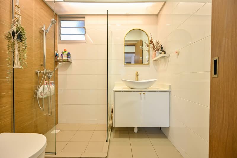 875B Tampines Street 86, 875B Tampines Street 86, 3 Bedrooms, 1,216 sqft, HDB Flat For Sale, by Mila Rahman, 500146819 - Bathroom - PropertyGuru.com.sg