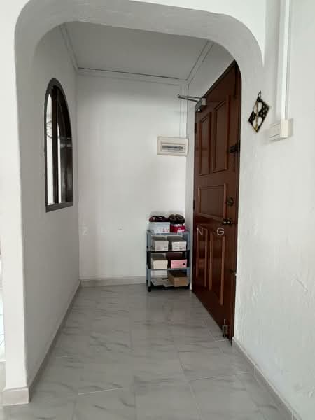 149 Yishun Street 11, 149 Yishun Street 11, 3 Bedrooms, 1,302 sqft, HDB Flat For Sale, by Zee Wang, 500146838 - Original Entrance from HDB - PropertyGuru.com.sg