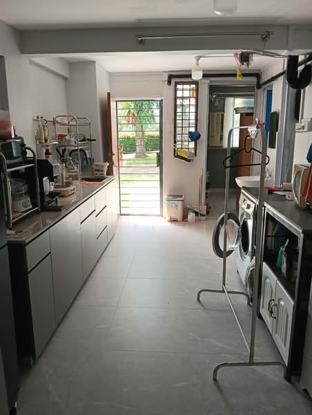 1 Lorong 7 Toa Payoh, 1 Lorong 7 Toa Payoh, Room Rental, 200 sqft, HDB Flat For Rent, by Derek Lim, 500146841 - Kitchen - PropertyGuru.com.sg