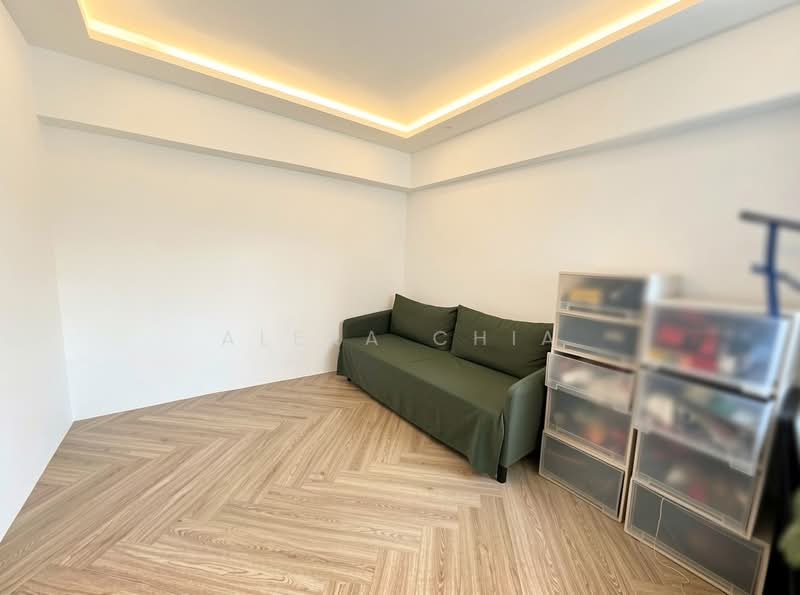 Serious Seller Must Sell Full Reno AMK 5S 1323sqft next to CRL MRT, , 4 Bedrooms, 1,323 sqft, HDB Flat For Sale, by Alexa Chia, 500146843 - Living Room - PropertyGuru.com.sg