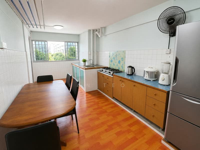 141 Yishun Ring Road, 141 Yishun Ring Road, 2 Bedrooms, 732 sqft, HDB Flat For Sale, by Ian Teo, 500146846 - Kitchen - PropertyGuru.com.sg