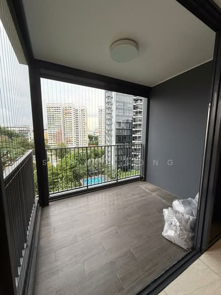 Gem Residences, 1 Lorong 5 Toa Payoh, 5 Bedrooms, 1,313 sqft, Condominium For Sale, by Sammy Song, 500146847 - Balcony - PropertyGuru.com.sg