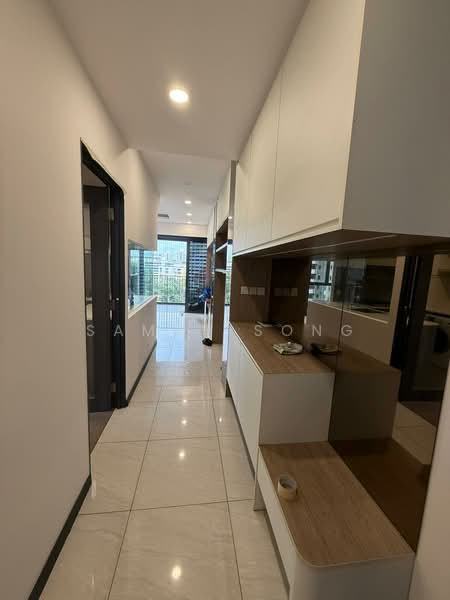 Gem Residences, 1 Lorong 5 Toa Payoh, 5 Bedrooms, 1,313 sqft, Condominium For Sale, by Sammy Song, 500146847 - Corridor - PropertyGuru.com.sg