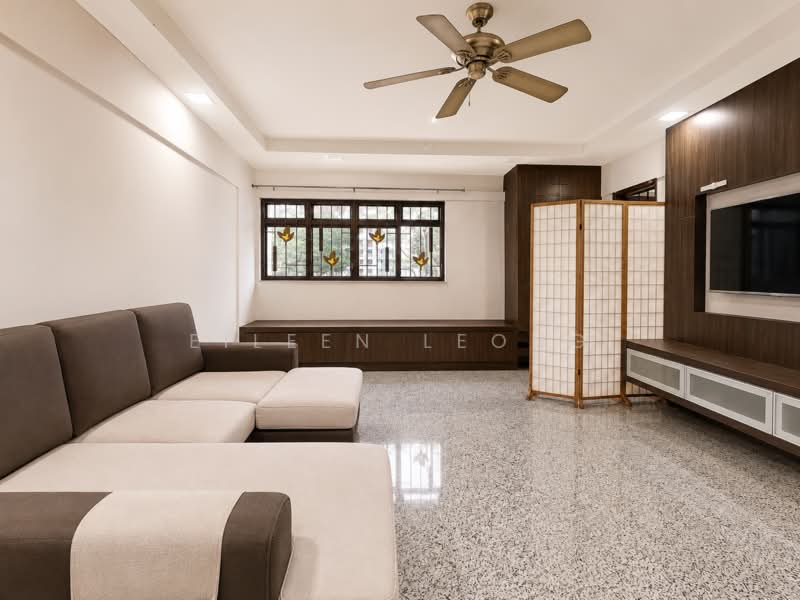 207 Ang Mo Kio Avenue 1, 207 Ang Mo Kio Avenue 1, 3 Bedrooms, 1,044 sqft, HDB Flat For Sale, by Eileen Leong, 500146850 - Living Room - PropertyGuru.com.sg