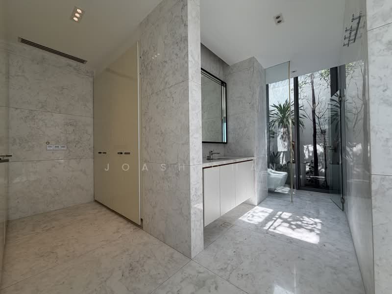 Marina Collection, 17 Cove Drive, 6 Bedrooms, 4,725 sqft, Condominium For Rent, by Joash Chan, 500146863 - Bathroom - PropertyGuru.com.sg