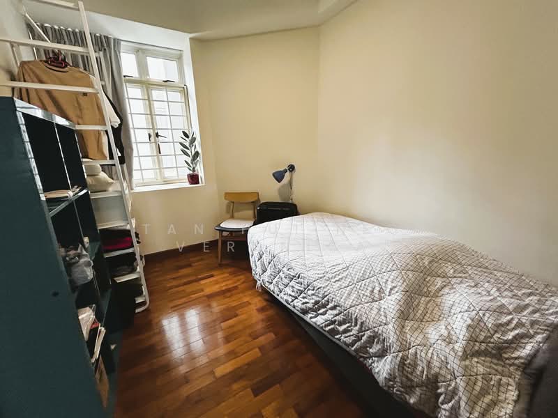Langston Ville, 15 Kim Yam Road, 3 Bedrooms, 936 sqft, Apartment For Sale, by Tan Hui Neo Veronica, 500146865 - Bedroom - PropertyGuru.com.sg