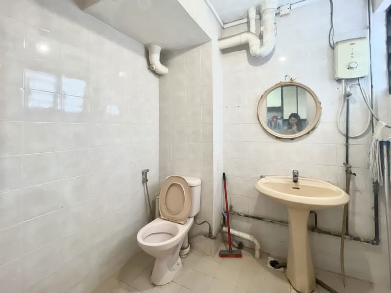 9 Marsiling Drive, 9 Marsiling Drive, 3 Bedrooms, 1,292 sqft, HDB Flat For Sale, by Michelle Lee, 500146867 - Bathroom - PropertyGuru.com.sg
