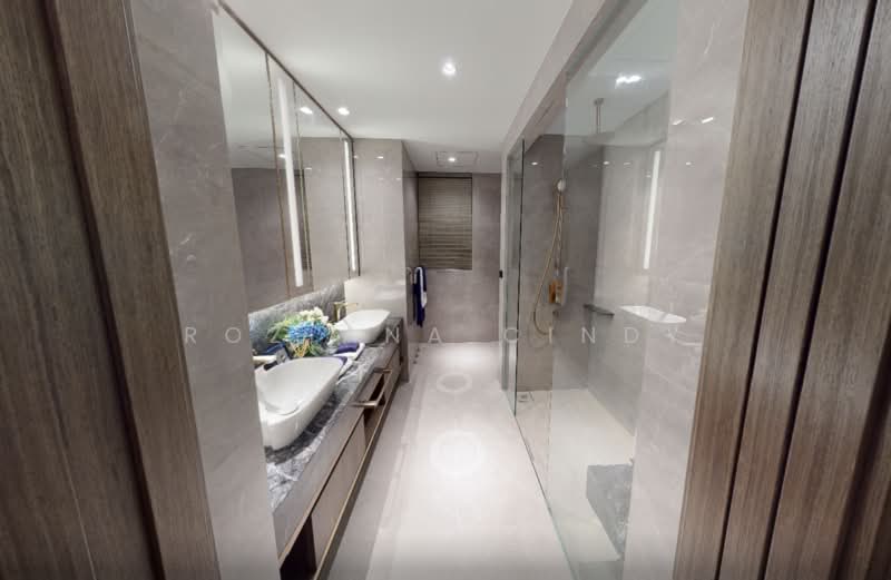 Grand Dunman, 18 Dunman Road, 5 Bedrooms, 2,131 sqft, Condominium For Sale, by Roziana Cindy, 500146893 - Bathroom - PropertyGuru.com.sg